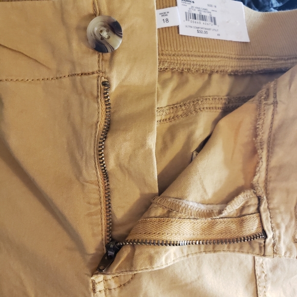 NWT Sonoma Cargo Camel Shortys Size 18 with stretchy waistband & 5 pockets - Picture 14 of 14